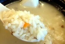 湯泡飯傷胃粥養(yǎng)胃 為何差別這么大