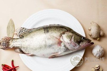 媽媽產(chǎn)后減肥要注意哪些事項(xiàng)?