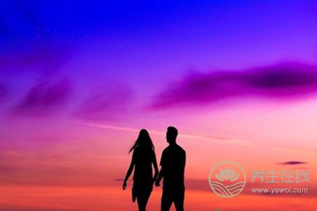 媽媽產(chǎn)后減肥要注意哪些事項(xiàng)?