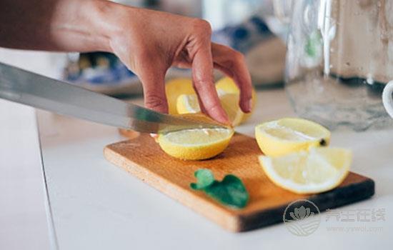 檸檬水可以減肥和變白嗎？方法很重要