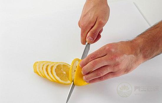 檸檬水可以減肥和變白嗎？方法很重要