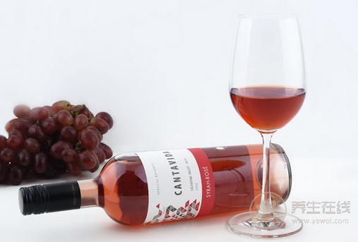 揭秘喝紅玫瑰葡萄酒的好處？