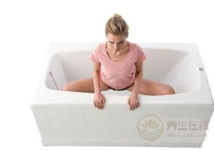 最潮的浴缸減肥瑜伽 最潮的浴缸減肥瑜伽