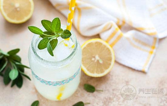 檸檬水可以減肥和變白嗎？方法很重要