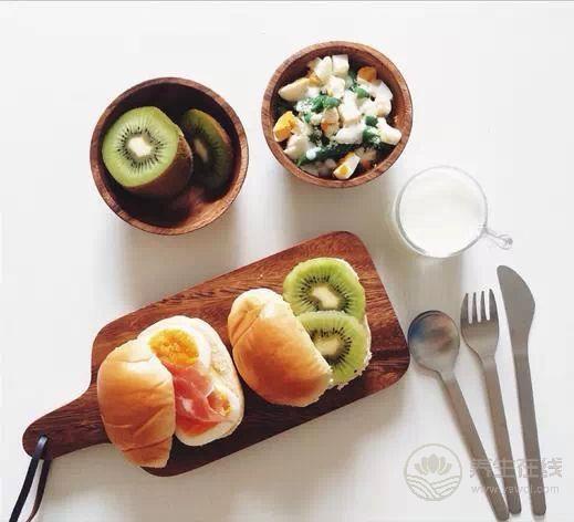 多項(xiàng)研究證實(shí)：輕斷食不僅能減重，還有益身心健康