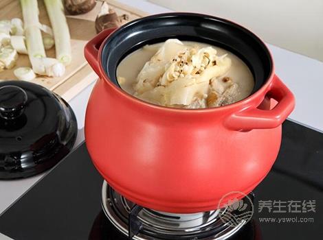 關于煲湯的幾個誤區 湯這么煲才能留住更多營養 關于煲湯的幾個誤區 湯這么煲才能留住更多營養