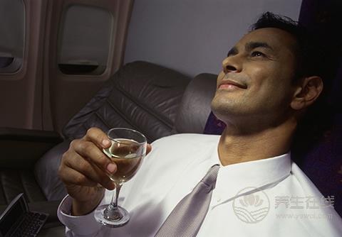 酒喝多了都傷身！ 關(guān)于喝酒的5個(gè)誤區(qū)要謹(jǐn)慎