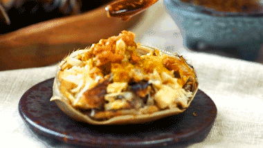 吃蟹是件風雅事,正確的吃蟹方式是這樣的,誤食有害健康哦 吃蟹是件風雅事,正確的吃蟹方式是這樣的,誤食有害健康哦