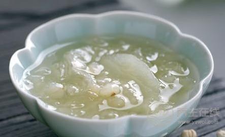 黑白配營(yíng)養(yǎng)加倍 黑木耳和白木耳搭配益壽抗衰老 黑白配營(yíng)養(yǎng)加倍 黑木耳和白木耳搭配益壽抗衰老