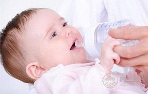 嬰幼兒腹瀉吃什么食物好 護(hù)理腹瀉兒童要注意什么 嬰幼兒腹瀉吃什么食物好 護(hù)理腹瀉兒童要注意什么