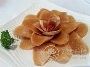 粵語中那些用來罵人的食物,敢問你懂得幾個? 粵語中那些用來罵人的食物,敢問你懂得幾個?