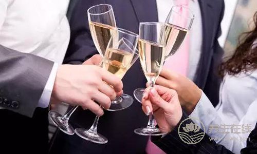 體臭可能是因?yàn)槌粤诉@4種食物！