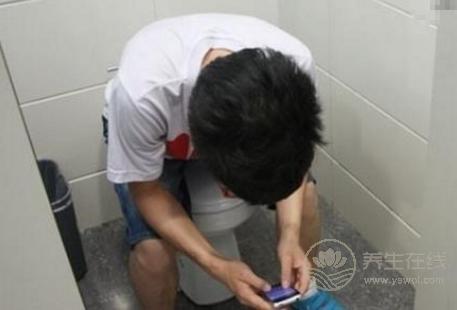 常便秘的你要特別注意這四個(gè)方面了！