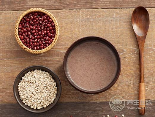 進(jìn)補(bǔ)只能靠大魚(yú)大肉?早上來(lái)一杯可補(bǔ)氣血御寒 進(jìn)補(bǔ)只能靠大魚(yú)大肉?早上來(lái)一杯可補(bǔ)氣血御寒