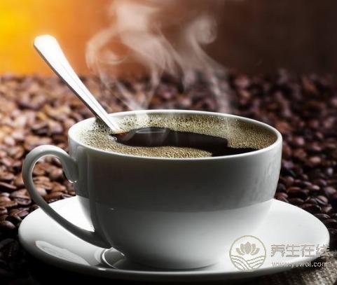 偏頭痛可能是這3種食物引起的 偏頭痛可能是這3種食物引起的