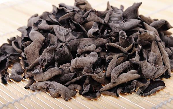 常吃這幾種食物,可以預(yù)防血管堵塞 常吃這幾種食物,可以預(yù)防血管堵塞