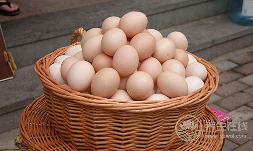 去掉黑眼圈，只用四種食物，人人都見過