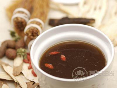 很多有高血壓的人不知道,長期睡不好,會讓血壓突然升高 很多有高血壓的人不知道,長期睡不好,會讓血壓突然升高