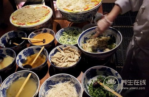 醋是很多菜的絕配 這么吃醋更養(yǎng)生 醋是很多菜的絕配 這么吃醋更養(yǎng)生