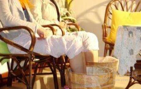 秋冬泡腳最養生,但這些泡腳禁區要注意,不要越過 秋冬泡腳最養生,但這些泡腳禁區要注意,不要越過