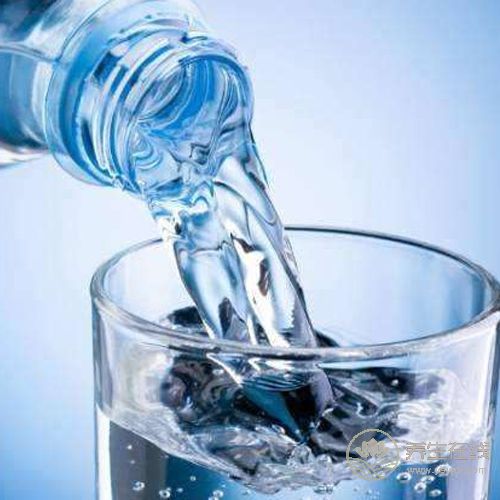 尿酸高的人,吃飯時請牢記“三個不”,遠離痛風 尿酸高的人,吃飯時請牢記“三個不”,遠離痛風