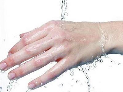 多年前燙傷的疤痕應該怎么樣去除