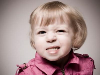 晚上睡覺磨牙應(yīng)該如何改善吃什么藥