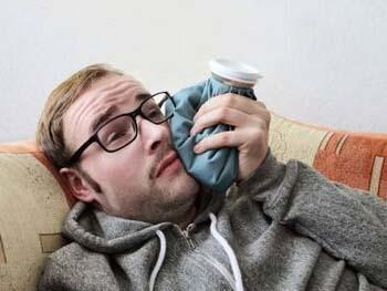 熬夜之后牙齦開(kāi)始出血的原因是什么