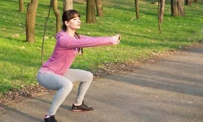 做完深蹲需要如何拉伸來緩解不適 做完深蹲需要如何拉伸來緩解不適