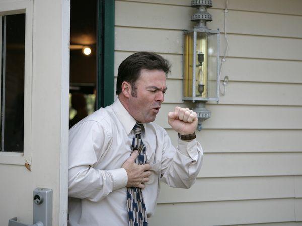 長(zhǎng)期咳嗽不好并且咳嗽有白痰的原因 長(zhǎng)期咳嗽不好并且咳嗽有白痰的原因