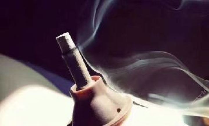 對于體內血熱的人來說艾灸應該灸哪里 對于體內血熱的人來說艾灸應該灸哪里