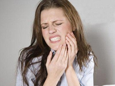 經(jīng)常牙疼有牙病怎么辦 牙齒的日常護(hù)理