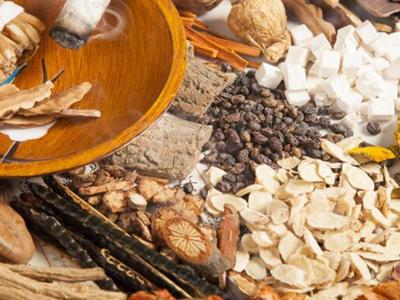 在馬路邊可以經常見到的藥材有哪些