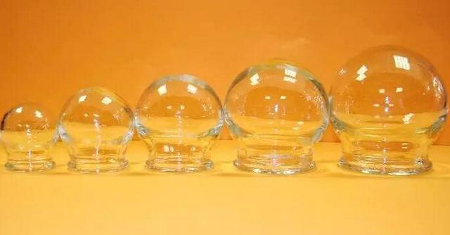 哪個(gè)季節(jié)刮痧拔罐的效果是最好的-易網(wǎng)<a href=http://www.jsjjzhkt.cn/ target=_blank class=infotextkey>健康養(yǎng)生</a>網(wǎng) 哪個(gè)季節(jié)刮痧拔罐的效果是最好的