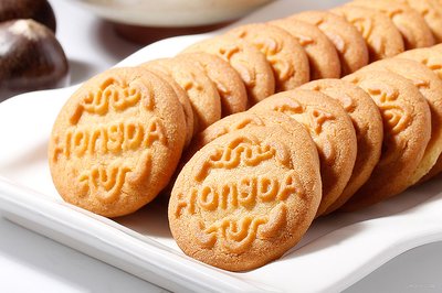 為什么自己動手烤出來的餅干很硬-易網(wǎng)健康<a href=http://www.jsjjzhkt.cn/jkys/ target=_blank class=infotextkey>養(yǎng)生</a>網(wǎng) 為什么自己動手烤出來的餅干很硬