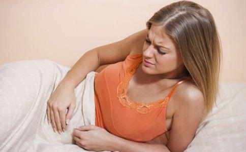 女性經(jīng)常下肢發(fā)涼是哪些原因導致的-易網(wǎng)健康<a href=http://www.jsjjzhkt.cn/jkys/ target=_blank class=infotextkey>養(yǎng)生</a>網(wǎng) 女性經(jīng)常下肢發(fā)涼是哪些原因導致的