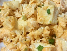 雞蛋炒干豆腐的營養價值以及它的做法