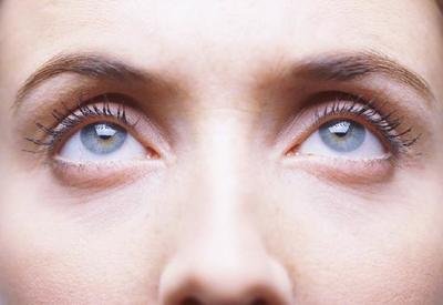 祛眼袋手術效果如何有哪些需要注意的方面-易網(wǎng)健康<a href=http://www.jsjjzhkt.cn/jkys/ target=_blank class=infotextkey>養(yǎng)生</a>網(wǎng) 祛眼袋手術效果如何有哪些需要注意的方面