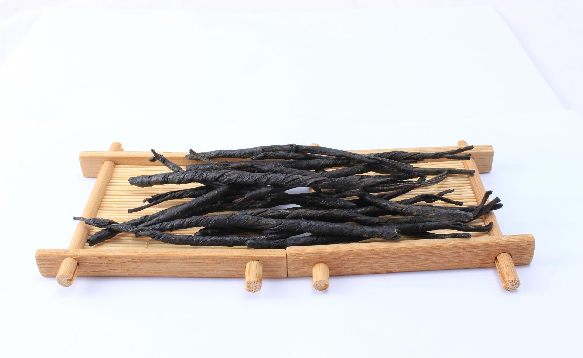 苦丁茶的功效與作用以及喝苦丁茶禁忌-易網健康<a href=http://www.jsjjzhkt.cn/jkys/ target=_blank class=infotextkey>養生</a>網 苦丁茶的功效與作用以及喝苦丁茶禁忌