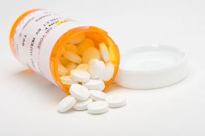 降脂藥分為哪些種類吃降脂藥是否會傷到肝臟-易網(wǎng)健康<a href=http://www.jsjjzhkt.cn/jkys/ target=_blank class=infotextkey>養(yǎng)生</a>網(wǎng) 降脂藥分為哪些種類吃降脂藥是否會傷到肝臟