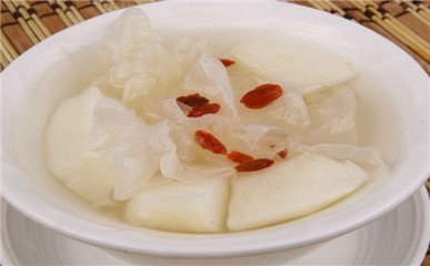 秋季有哪些潤(rùn)肺養(yǎng)眼的食物是一定要吃的-易網(wǎng)健康<a href=http://www.jsjjzhkt.cn/jkys/ target=_blank class=infotextkey>養(yǎng)生</a>網(wǎng) 秋季有哪些潤(rùn)肺養(yǎng)眼的食物是一定要吃的