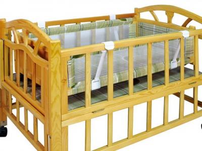 家里的嬰兒床可以讓孩子睡到幾歲