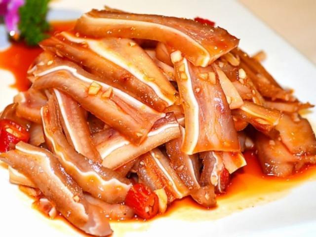 這些下酒菜吃多了可能會引發(fā)肝臟中毒