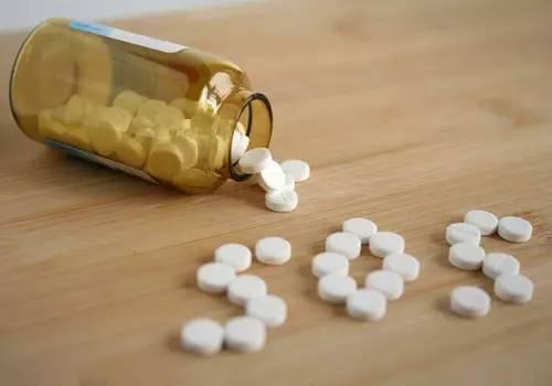 如果你的臉上出現這種異常需要警惕高血壓-易網健康<a href=http://www.jsjjzhkt.cn/jkys/ target=_blank class=infotextkey>養生</a>網 如果你的臉上出現這種異常需要警惕高血壓