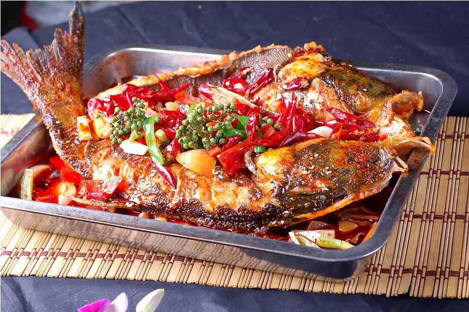 想要做烤魚(yú)選用什么魚(yú)口感和營(yíng)養(yǎng)最好-易網(wǎng)健康<a href=http://www.jsjjzhkt.cn/jkys/ target=_blank class=infotextkey>養(yǎng)生</a>網(wǎng) 想要做烤魚(yú)選用什么魚(yú)口感和營(yíng)養(yǎng)最好