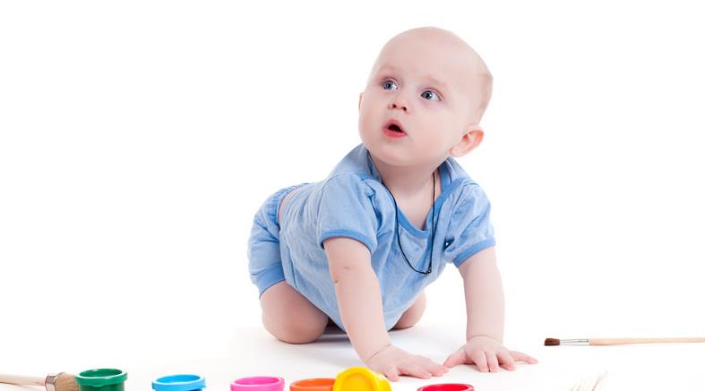 新手父母護理新生兒出現嘔吐現象的原因