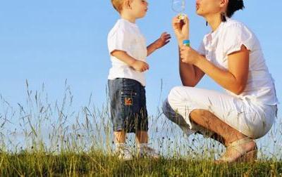 新生兒護理知識抱著好還是躺著好