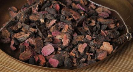 教你制作適合補(bǔ)身子的養(yǎng)生湯-易網(wǎng)<a href=http://www.jsjjzhkt.cn/ target=_blank class=infotextkey>健康養(yǎng)生</a>網(wǎng) 教你制作適合補(bǔ)身子的養(yǎng)生湯