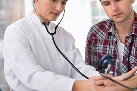 便血是不是就是得痔瘡了-易網健康<a href=http://www.jsjjzhkt.cn/jkys/ target=_blank class=infotextkey>養生</a>網 便血是不是就是得痔瘡了