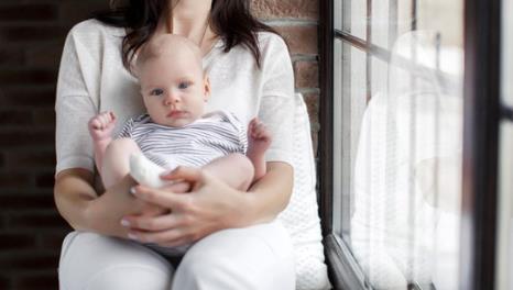 為什么寶寶會得結(jié)膜炎的原因-易網(wǎng)健康<a href=http://www.jsjjzhkt.cn/jkys/ target=_blank class=infotextkey>養(yǎng)生</a>網(wǎng) 為什么寶寶會得結(jié)膜炎的原因